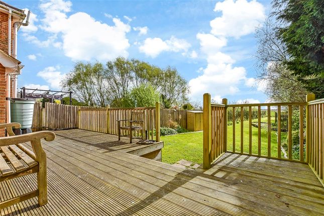 3 bedroom link detached house for sale