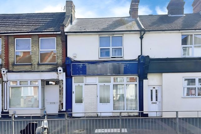 Beaver Road, Ashford 1 bed flat for sale