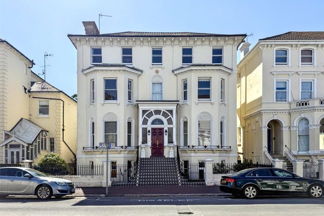 Spencer Road, Eastbourne 2 bed flat for sale