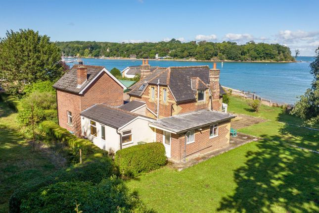 Fishbourne, Isle of Wight 3 bed house for sale