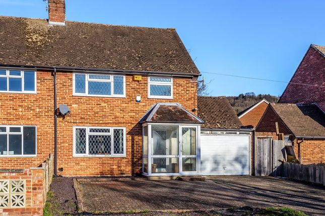 Dynes Road, Kemsing, Sevenoaks, Kent 3 bed semi