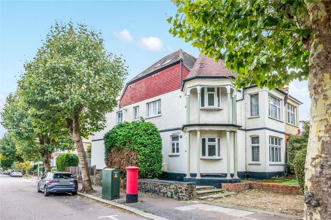 Studio flat for sale