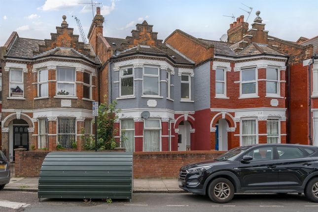 2 bedroom ground floor flat for sale