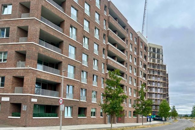 Hamilton Mansions, Barking 1 bed flat for sale