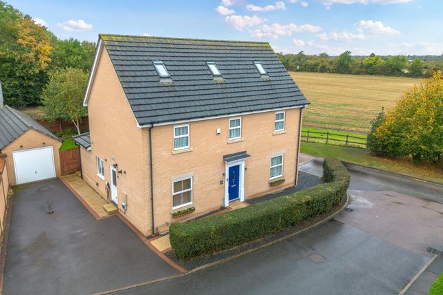 Marys Way, Royston SG8 5 bed detached house for sale