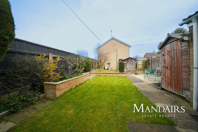 3 bed end terrace house