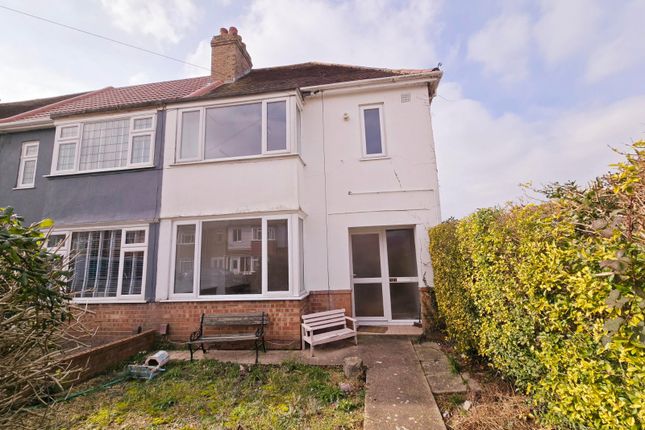 Sedgeley Grove, Hampshire PO12 3 bed end of terrace house for sale