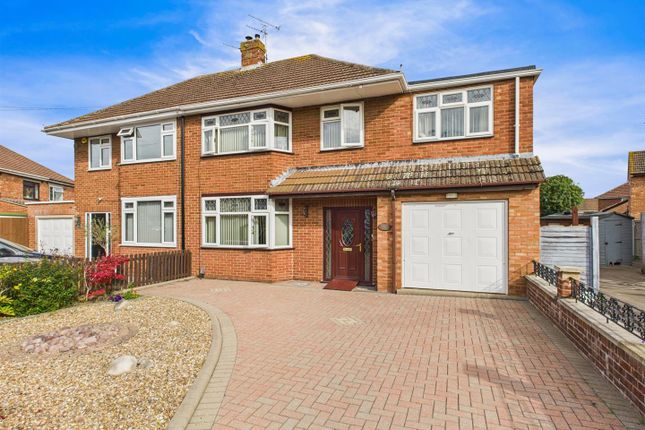 Park Avenue, Longlevens, Gloucester 4 bed semi