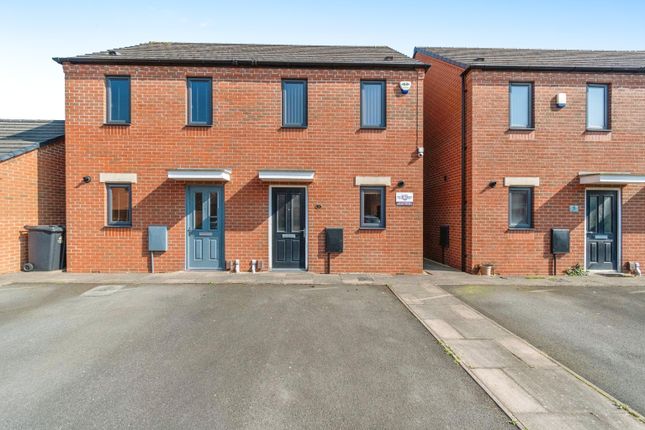2 bedroom semi-detached house for sale