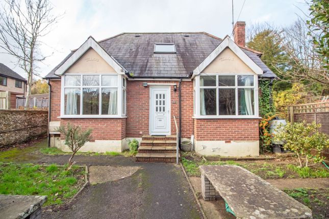 London Road, Horndean, PO8 0BW 3 bed detached bungalow for sale