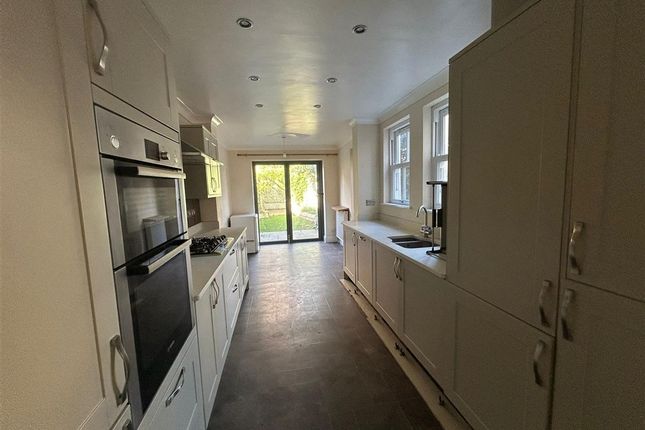 5 bed semi-detached house