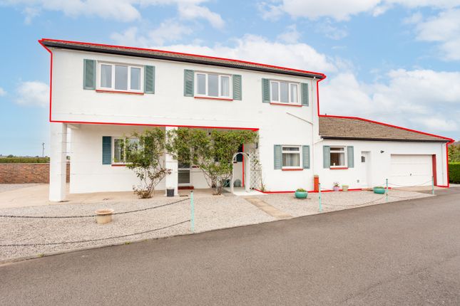 2 bedroom maisonette for sale