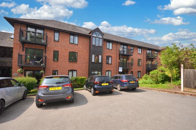 Stafford Street, Stone 2 bed flat for sale