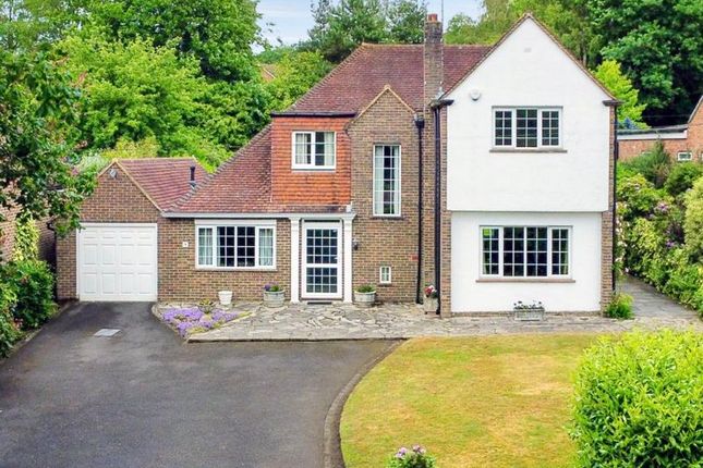 Hillcrest Road, Camberley GU15 5 bed detached house for sale