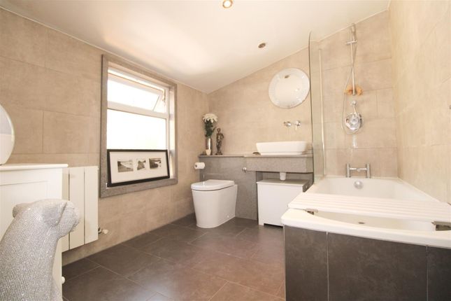 Wellington Street, Hertford 2 bed house for sale