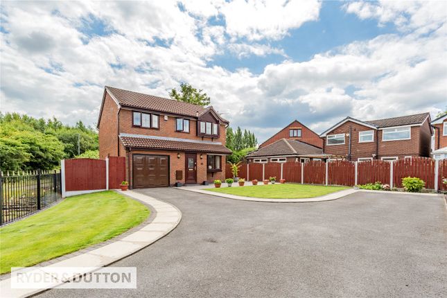 5 bed detached house