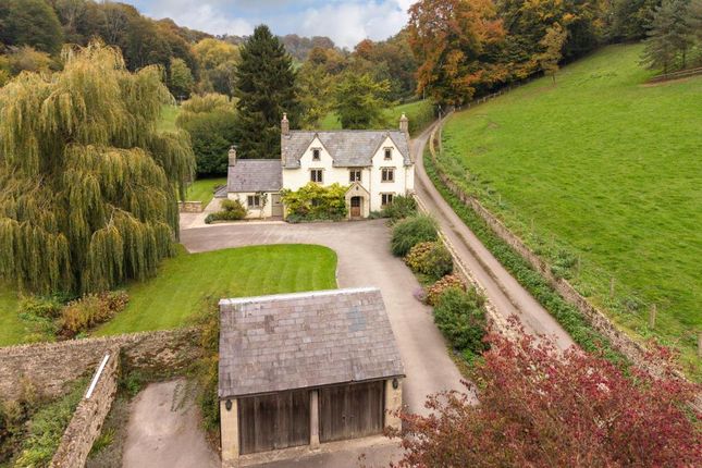 6 bed detached house