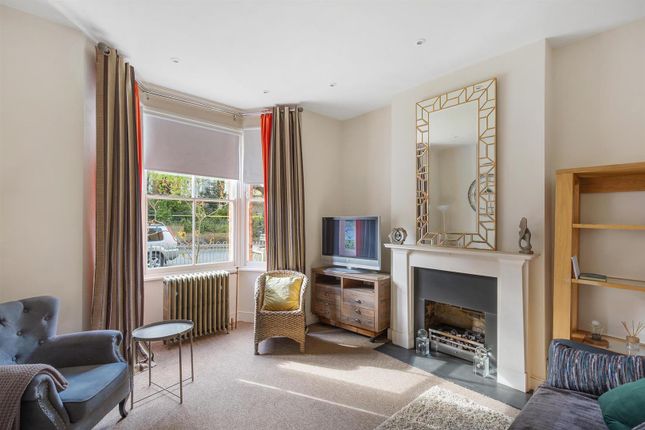 5 bedroom semi-detached house for sale
