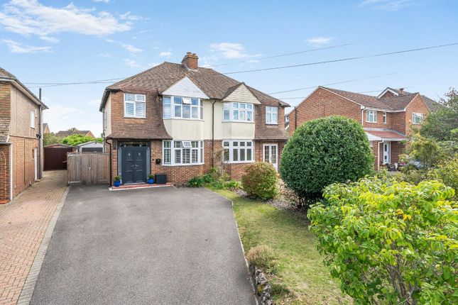 New Hythe Lane, Larkfield, Aylesford 3 bed semi