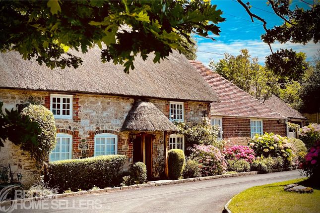 3 bedroom cottage for sale