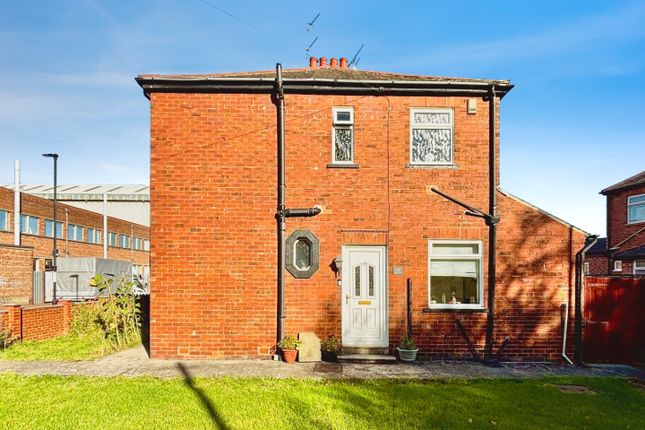 Valentia Avenue, Walkergate... 2 bed semi