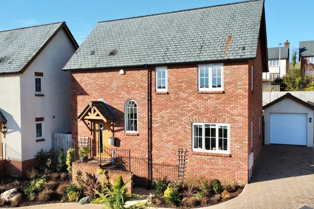 Aubyns Wood Rise, Tiverton, EX16 3 bed detached house for sale