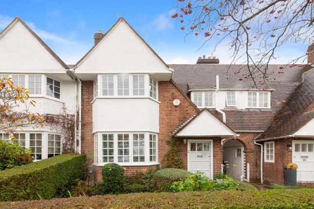 Erskine Hill, London 3 bed terraced house for sale