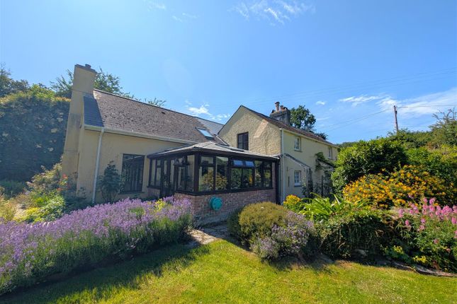6 bed detached house