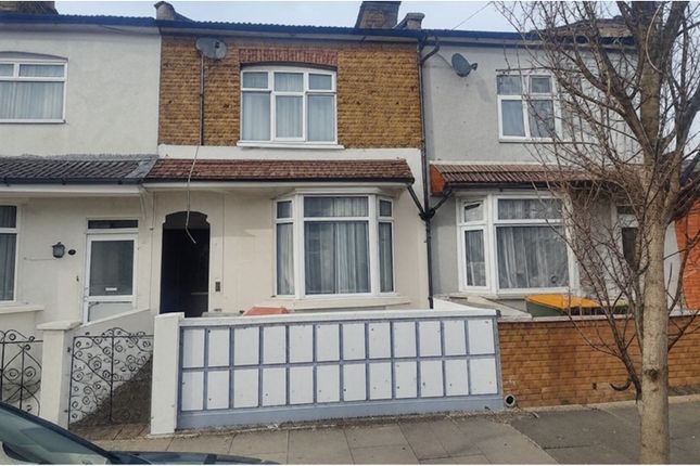 3 bed terraced house