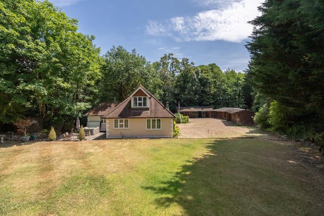 Pointers Road, Cobham, Surrey, KT11 3 bed detached house for sale