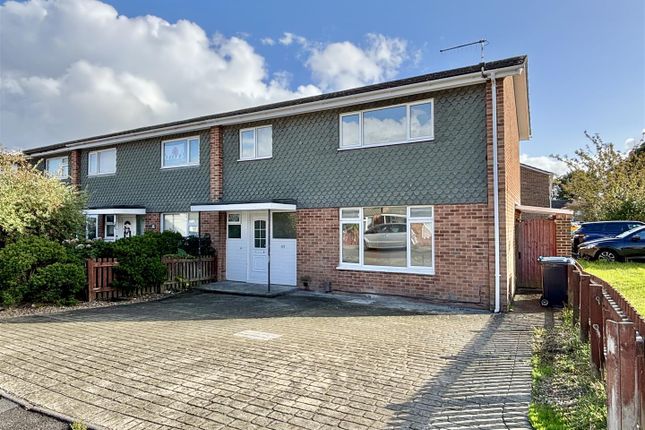 Millfield, Poole BH17 4 bed end of terrace house for sale