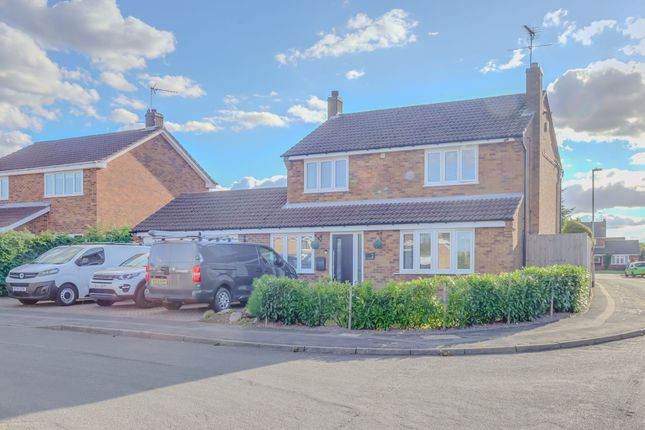 Fishponds Close, Glenfield, LE3 4 bed detached house for sale