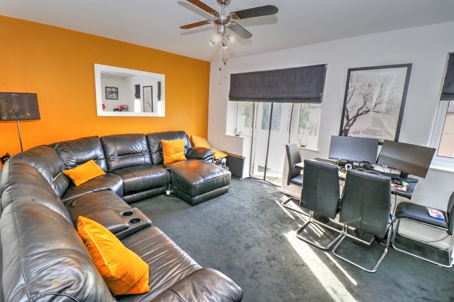 2 bedroom maisonette for sale