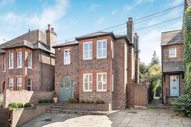 Harpenden AL5 3 bed detached house for sale