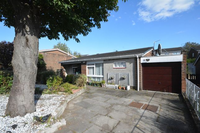 Dunvegan Avenue, Stenhousemuir, FK5 3 bed detached bungalow for sale