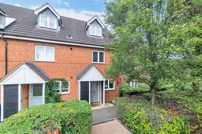Barnack Grove, Royston SG8 3 bed townhouse for sale