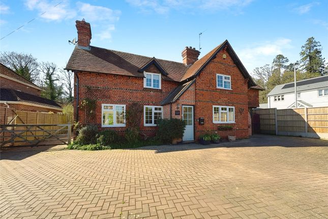 Basingstoke Road, Reading RG7 6 bed detached house for sale