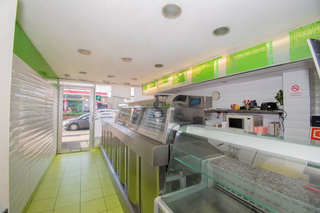 Fosse Road North, Leicester 2 bed terraced house for sale