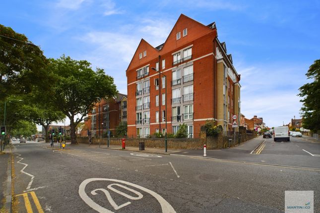 The Pavilion, Russell Road 2 bed apartment for sale
