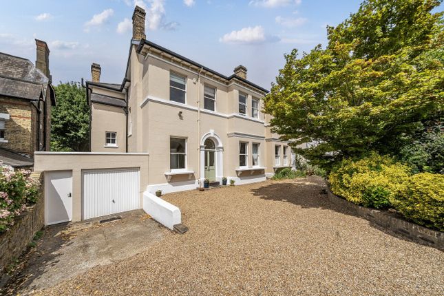 6 bedroom semi-detached house for sale