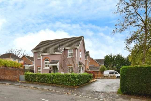 3 bed detached house