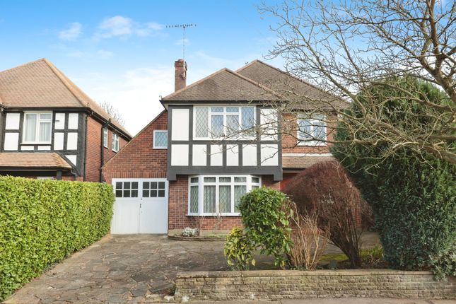 3 bed detached house
