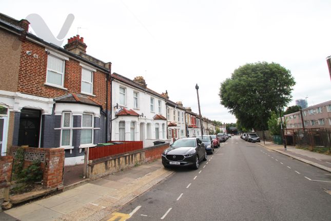 4 bed terraced house