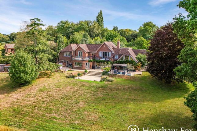 Yew Tree Lane, Michelmersh, Hampshire 5 bed detached house for sale