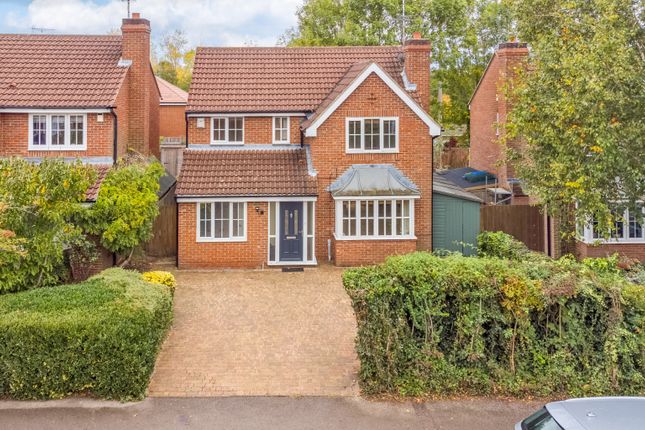 Gresley Close, Welwyn Garden City... 4 bed semi