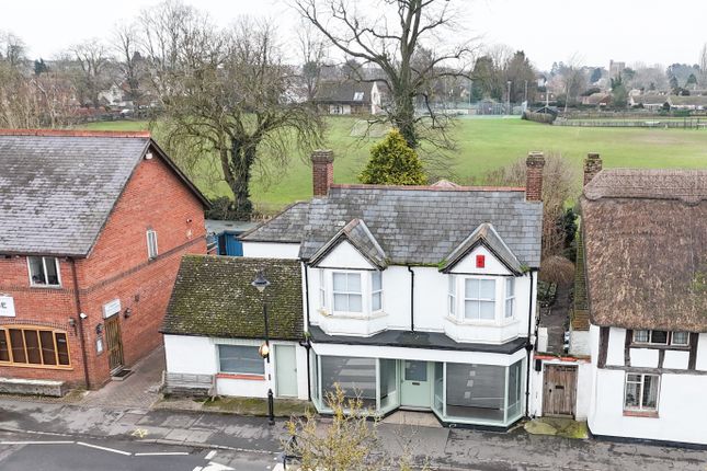 Long Crendon, Buckinghamshire, HP18 3 bed detached house for sale