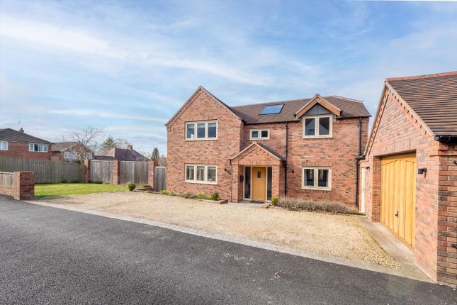 4 bed detached house