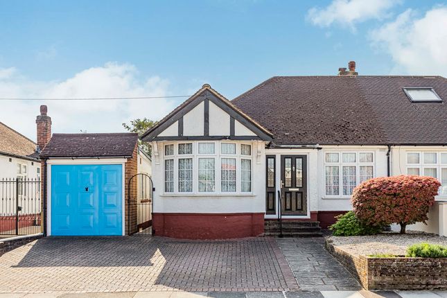 Glasbrook Avenue, Twickenham, TW2 3 bed bungalow for sale