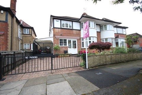 4 bedroom semi-detached house for sale