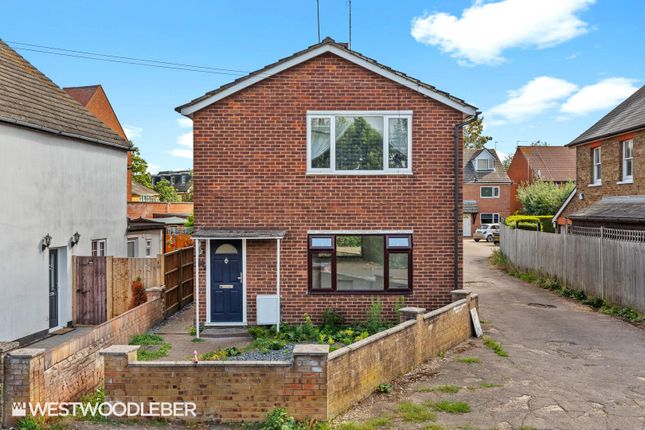 Walton Road, Hoddesdon EN11 2 bed maisonette for sale